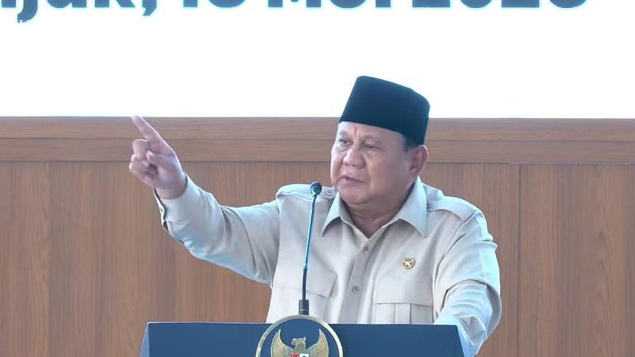 Prabowo Resmikan 1.061 Koperasi Merah Putih di Nganjuk, Awalnya Target 1.300