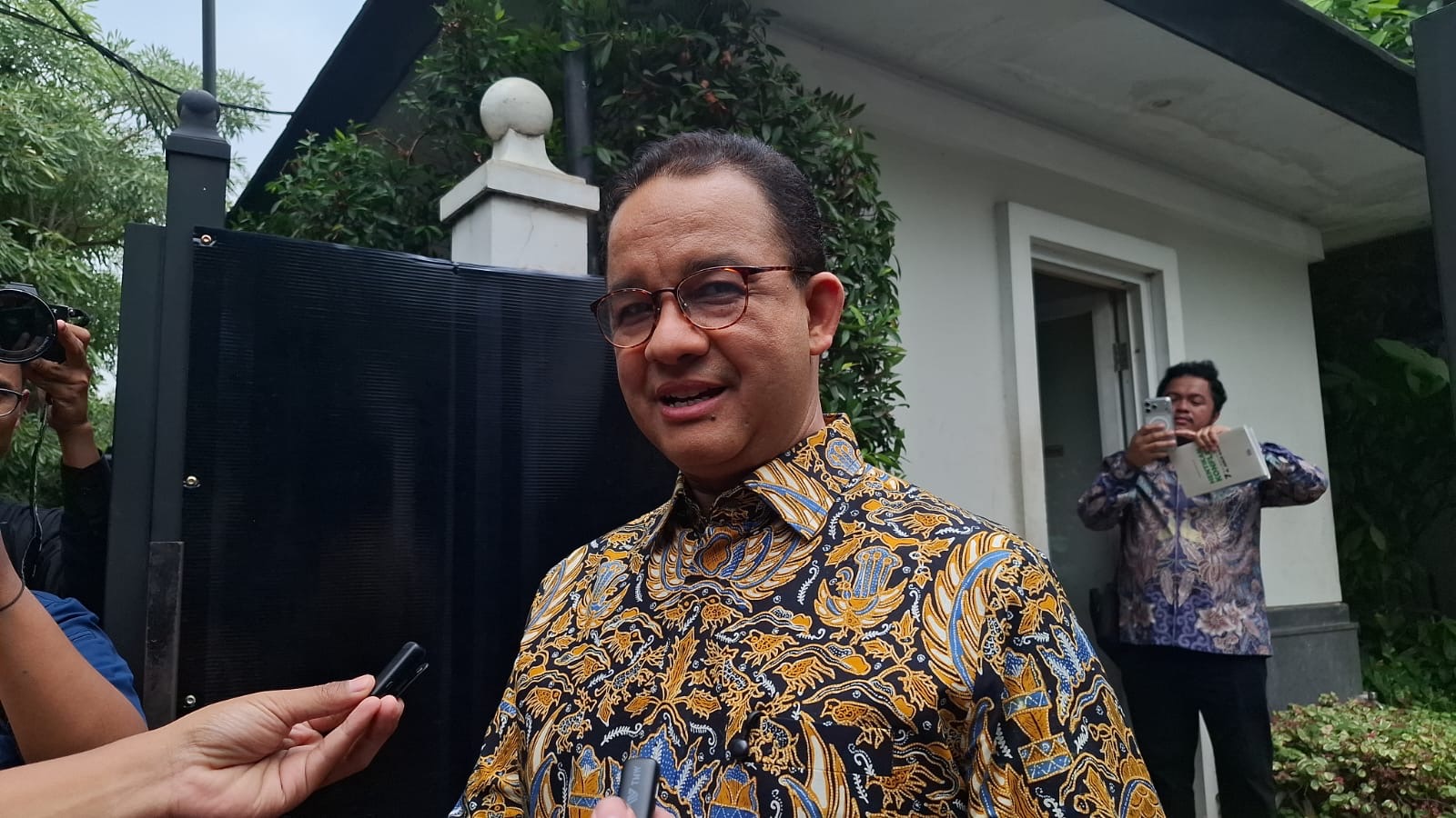 Anies Baswedan Soroti Dampak AI pada Remaja
