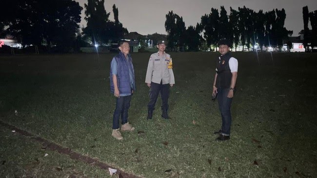 Geger Pocong Bergolok di Ciputat, Polisi Turun Tangan, Faktanya Bikin Melongo